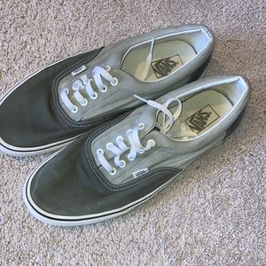 Vans era shoes two tone